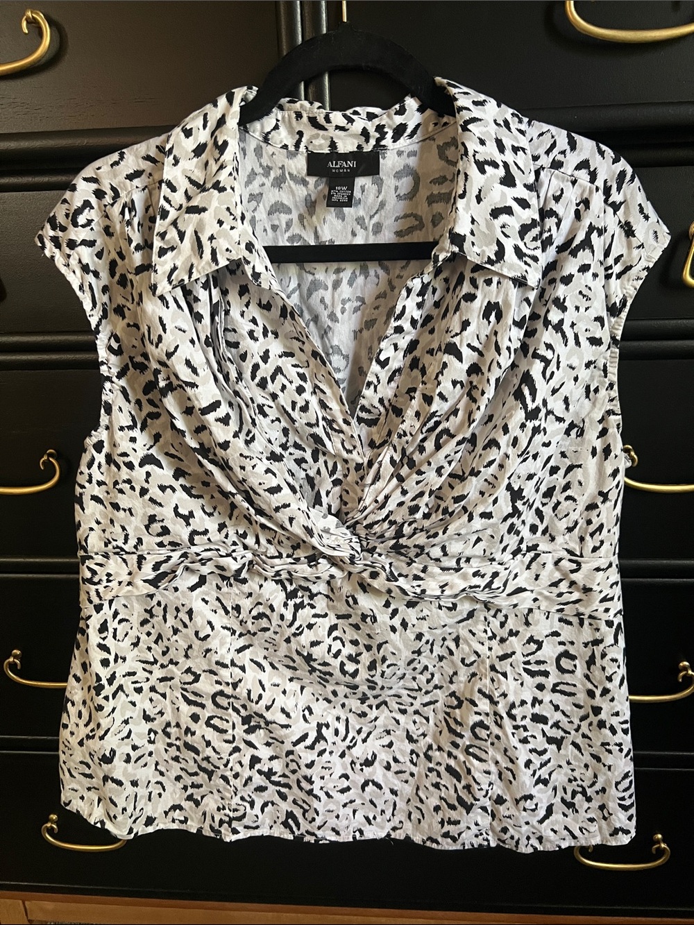 Alfani Black & White Leopard-Print Twist Front Cap Sleeve Blouse